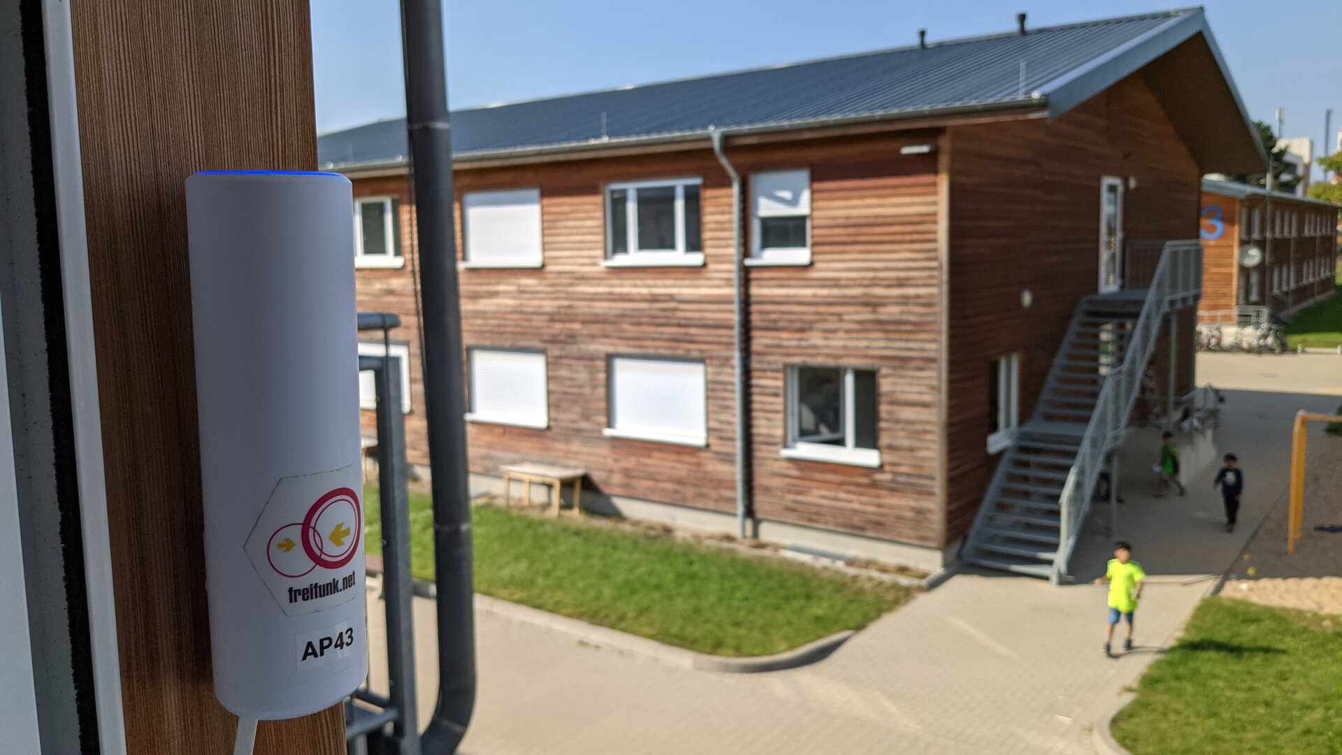 Ein WLAN Access Point in einer Unterkunft für Geflüchtete